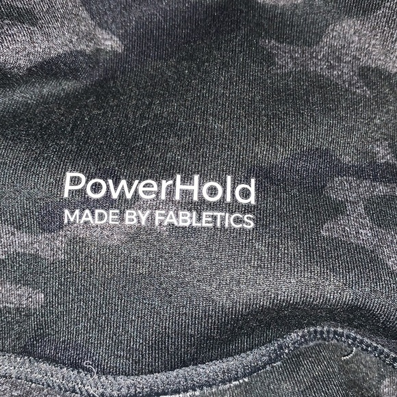 Fabletics On-the-Go Legging - Picture 8 of 8